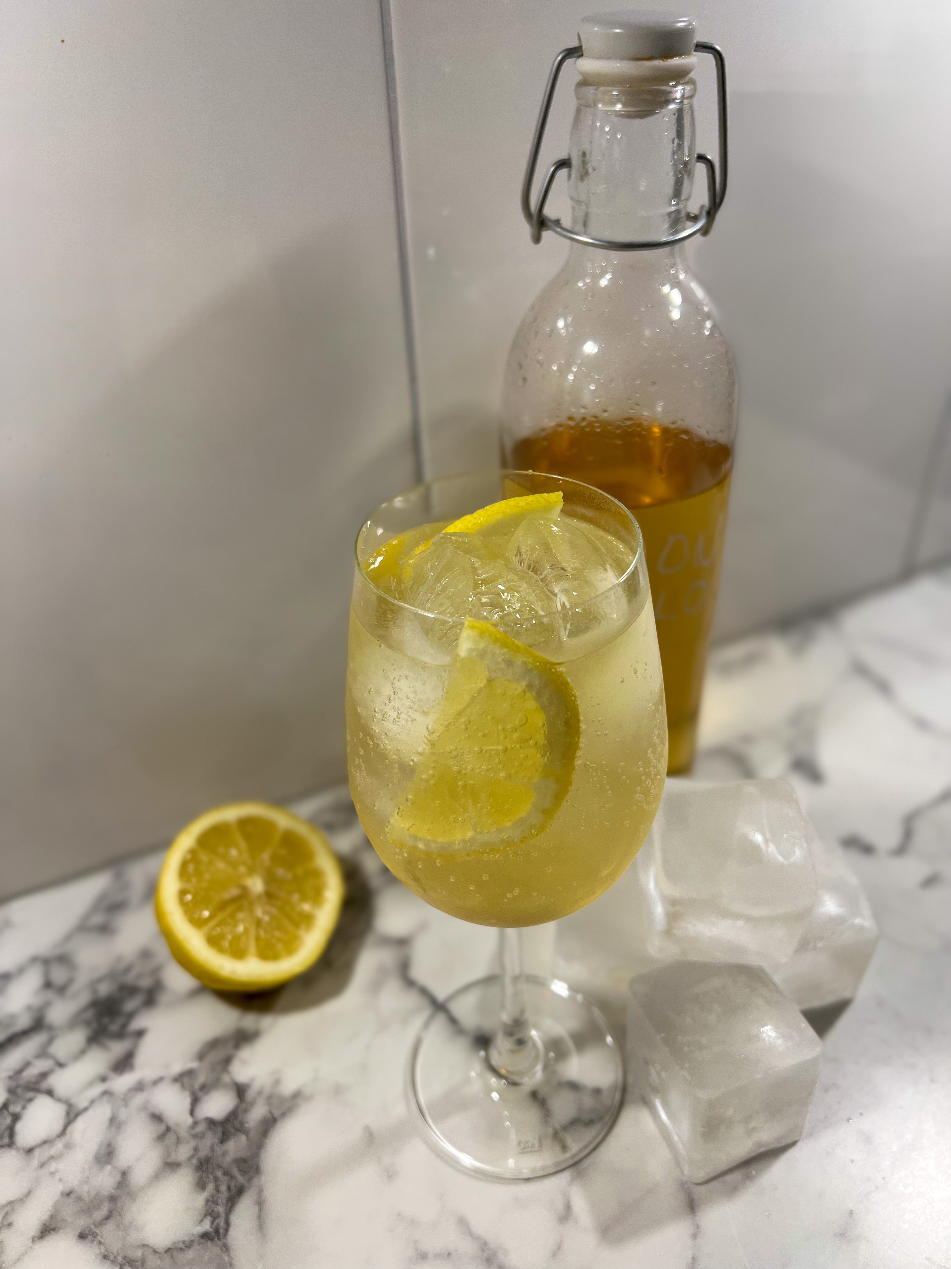 Limoncello Spritz